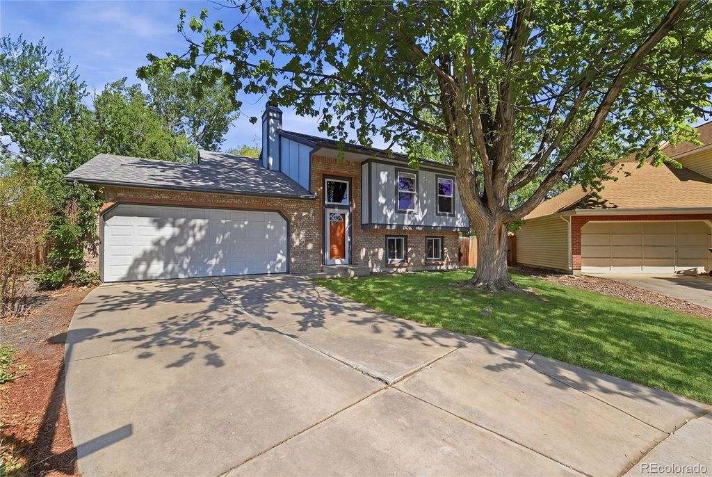 Photo of 13755 W 65th Drive, Arvada, CO 80004 (MLS # 5623311)