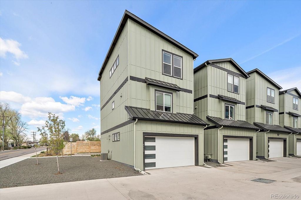 Photo of 6005 Benton Street, Arvada, CO 80003 (MLS # 7344982)