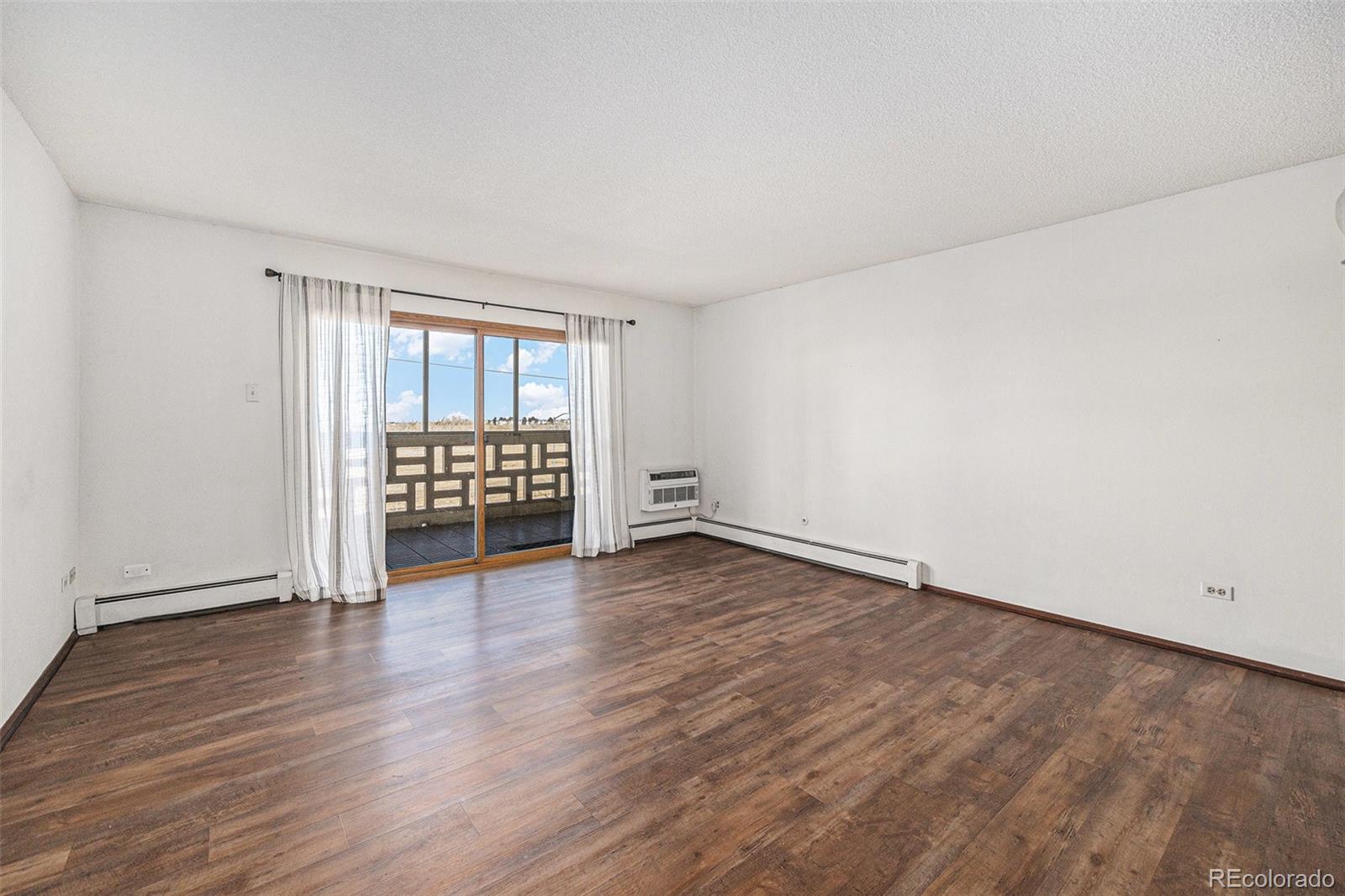 300 S Clinton Street 10C, Denver, CO, 80247 1 300 S Clinton Street 10C