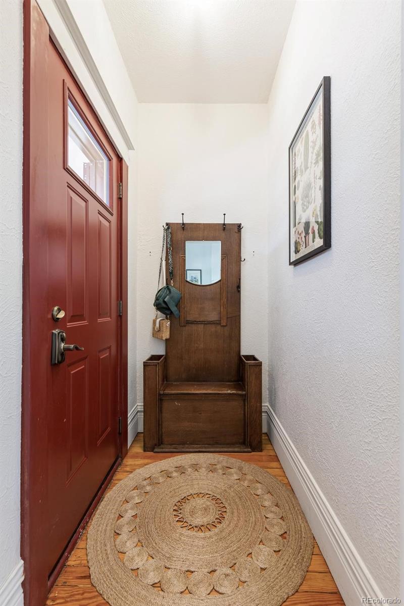 4044 Shoshone Street