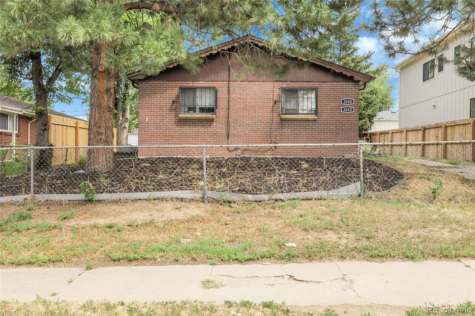 3242 N Columbine Street