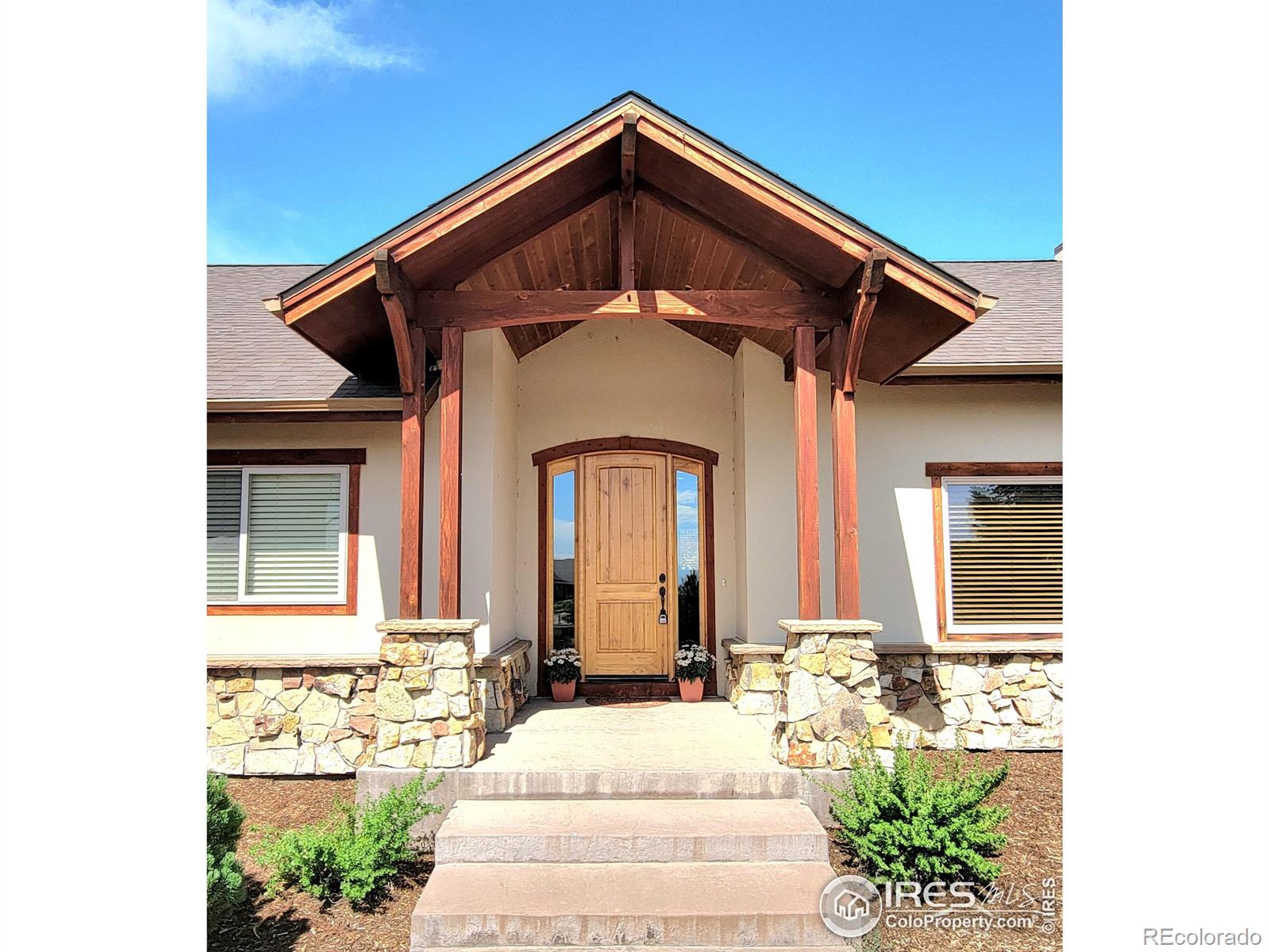 6825 Apache Road
