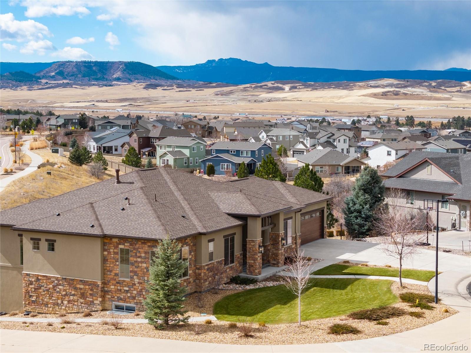 372 Castlemaine Court