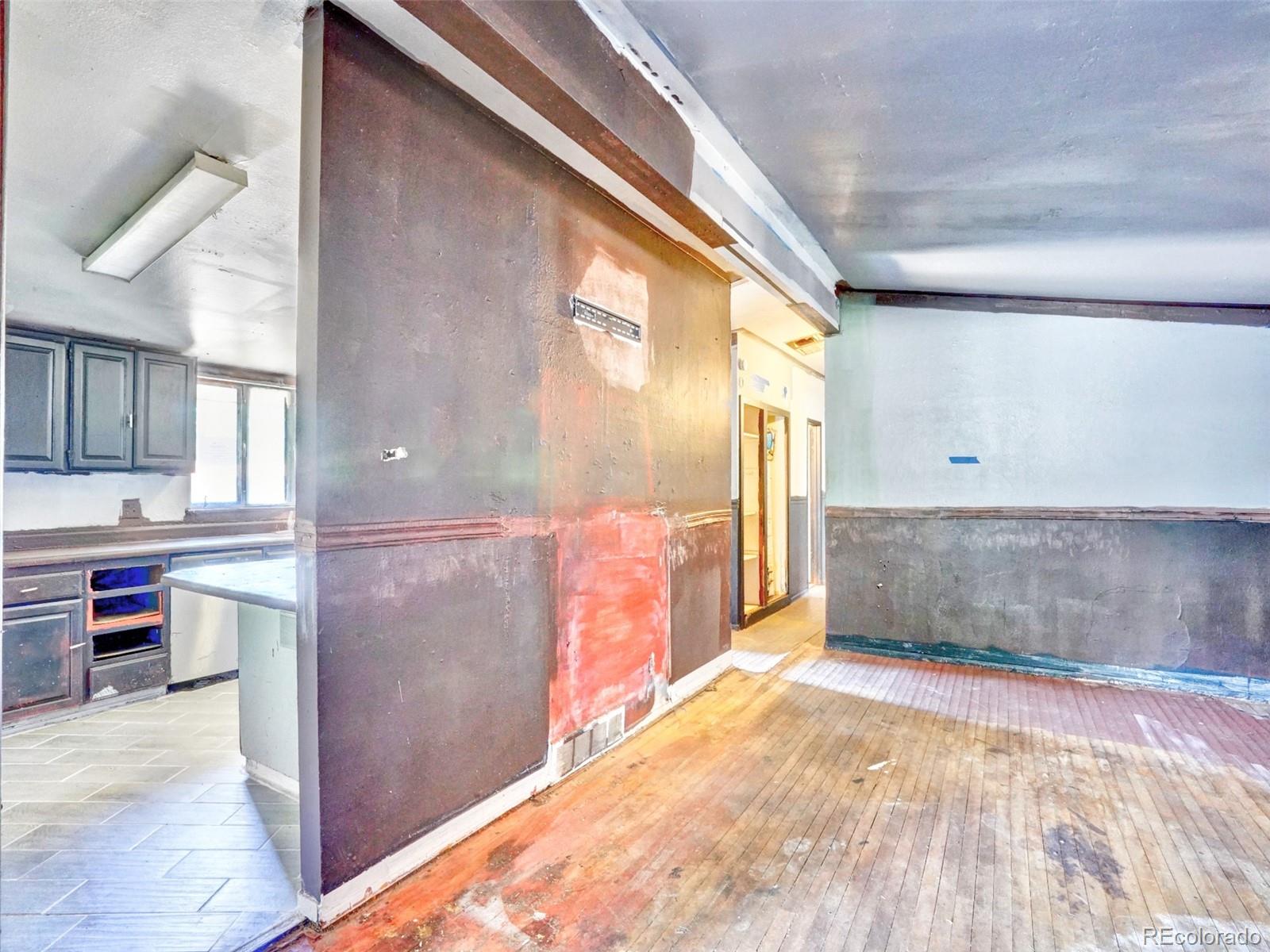 7789 Greenleaf Lane