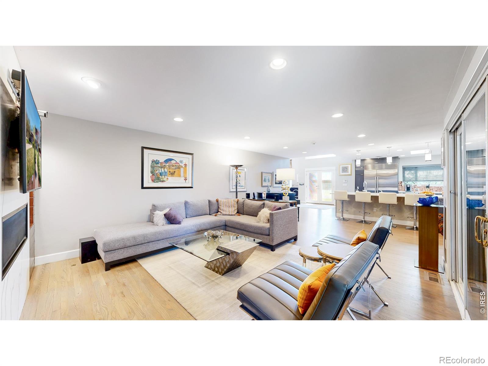 463 Locust Street
