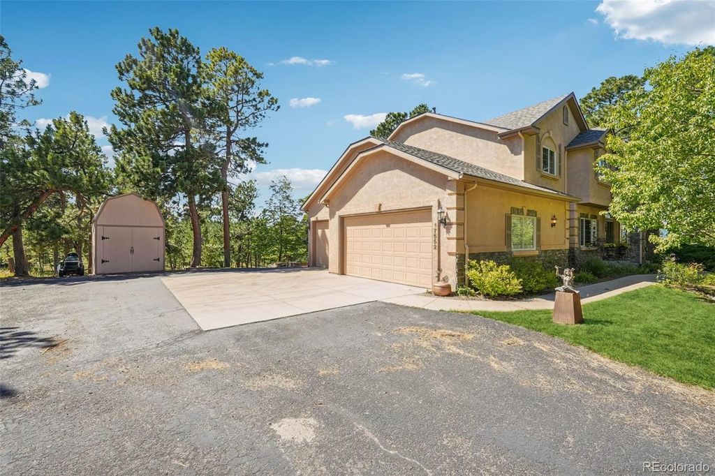 Photo of 17552 Colonial Park Drive, Monument, CO 80132 (MLS # 5620295)