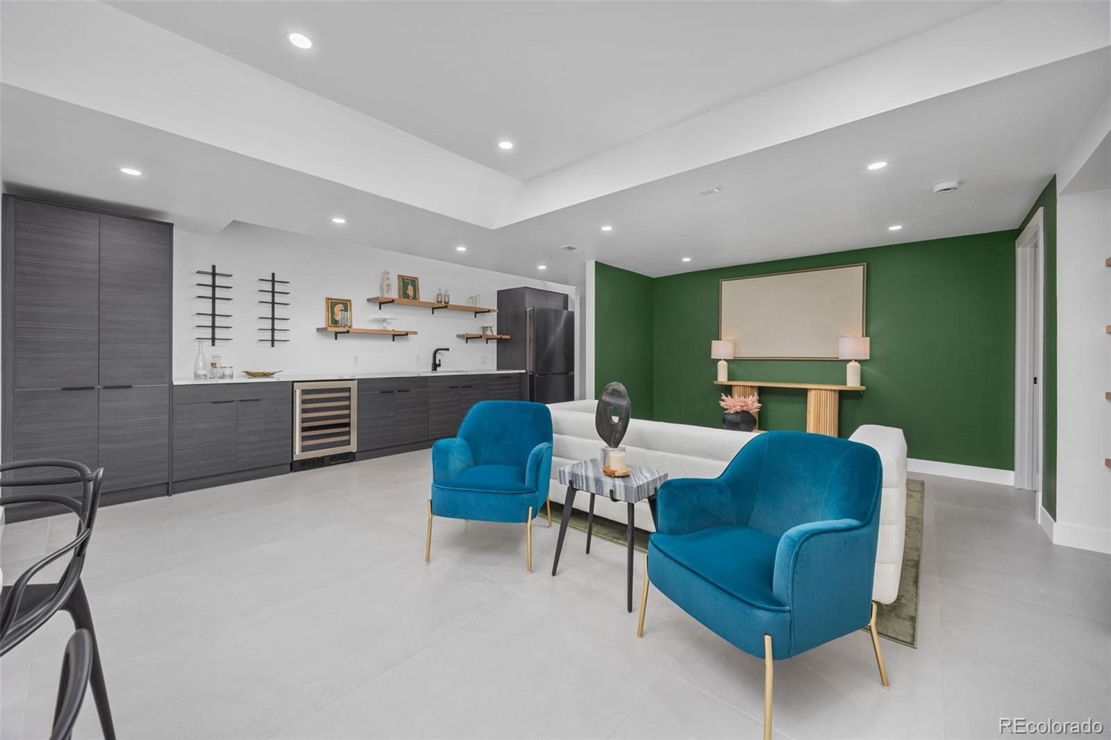 5315 E Dakota Avenue