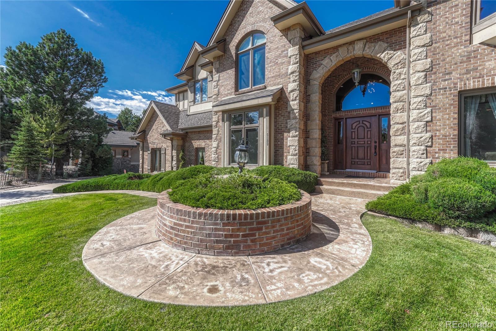 5189 Warbler Court