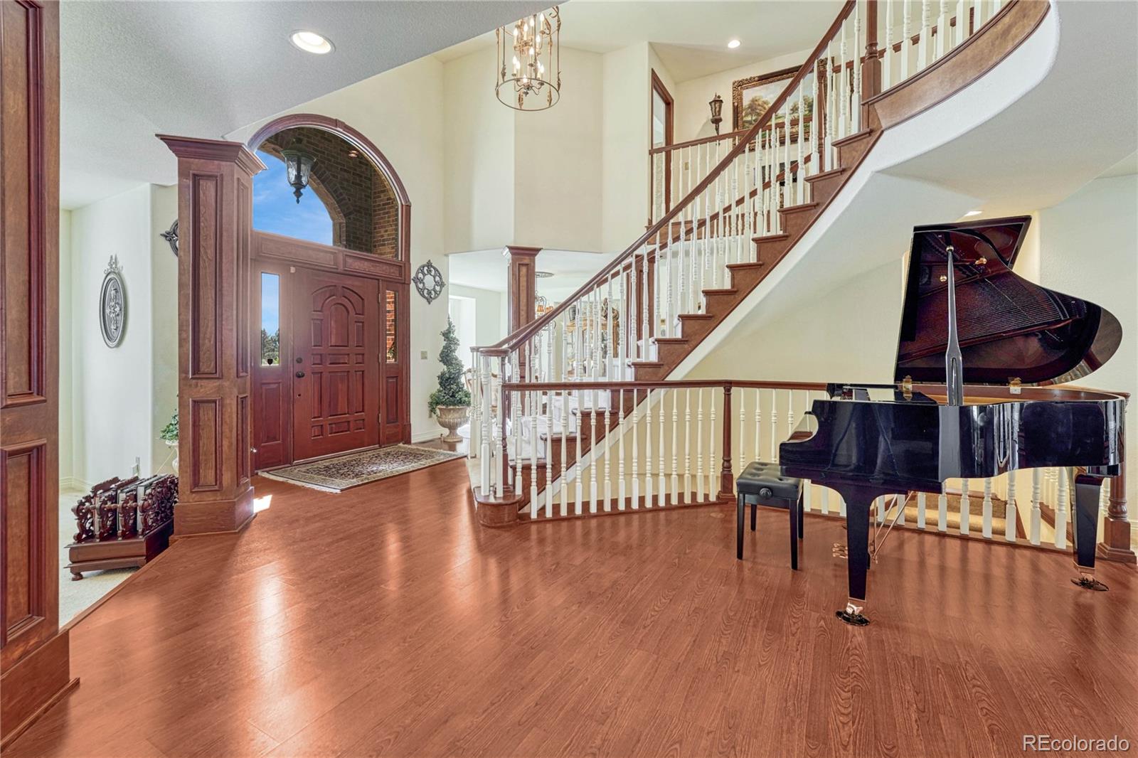 5189 Warbler Court