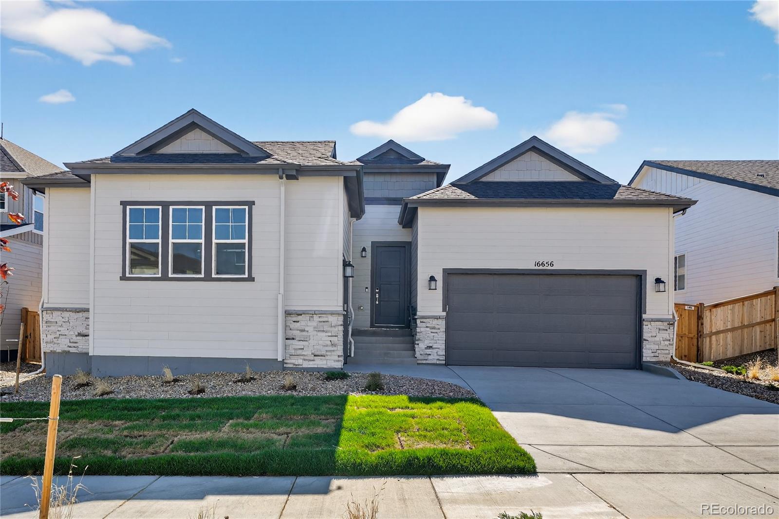 16656 W 93rd Place