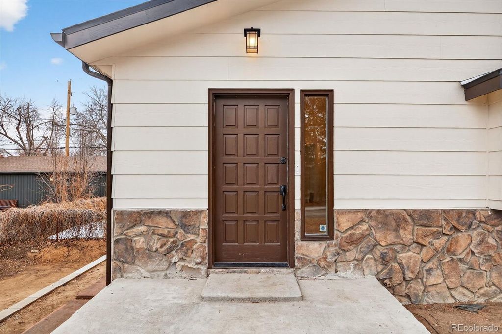 Photo of 4060 S Delaware Street, Englewood, CO 80110 (MLS # 4899246)