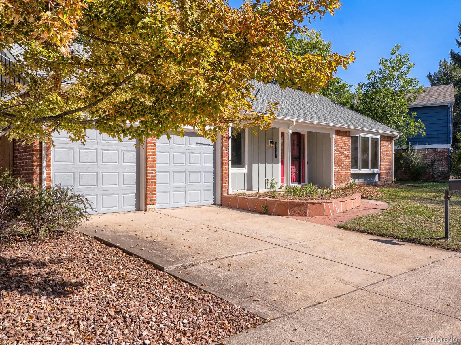 11891 E Yale Court - Photo 2