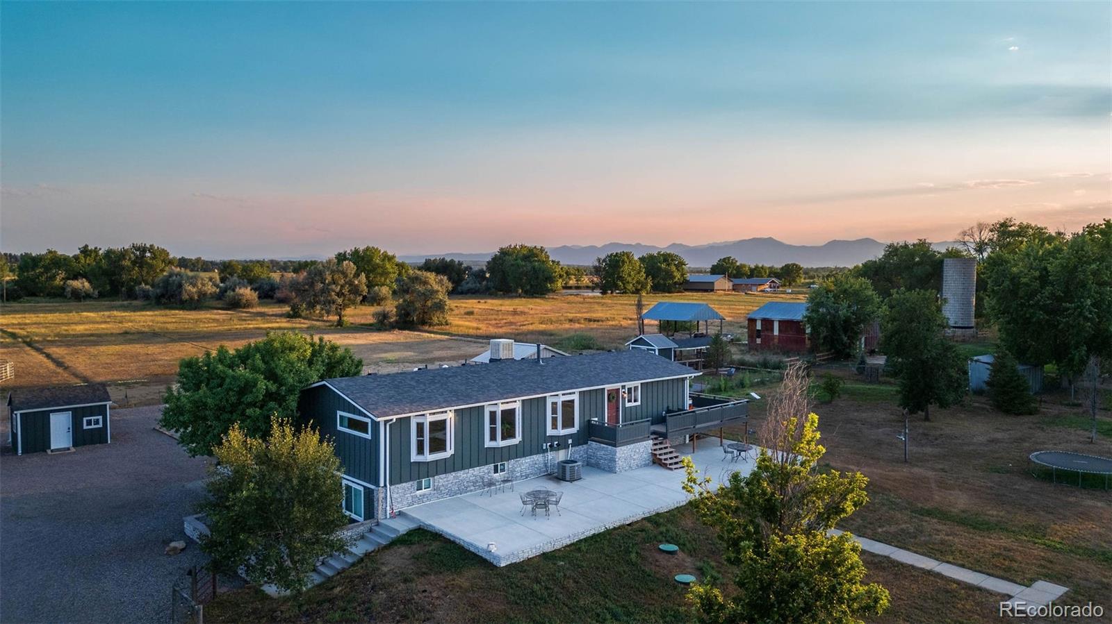 11724 Kenosha Road