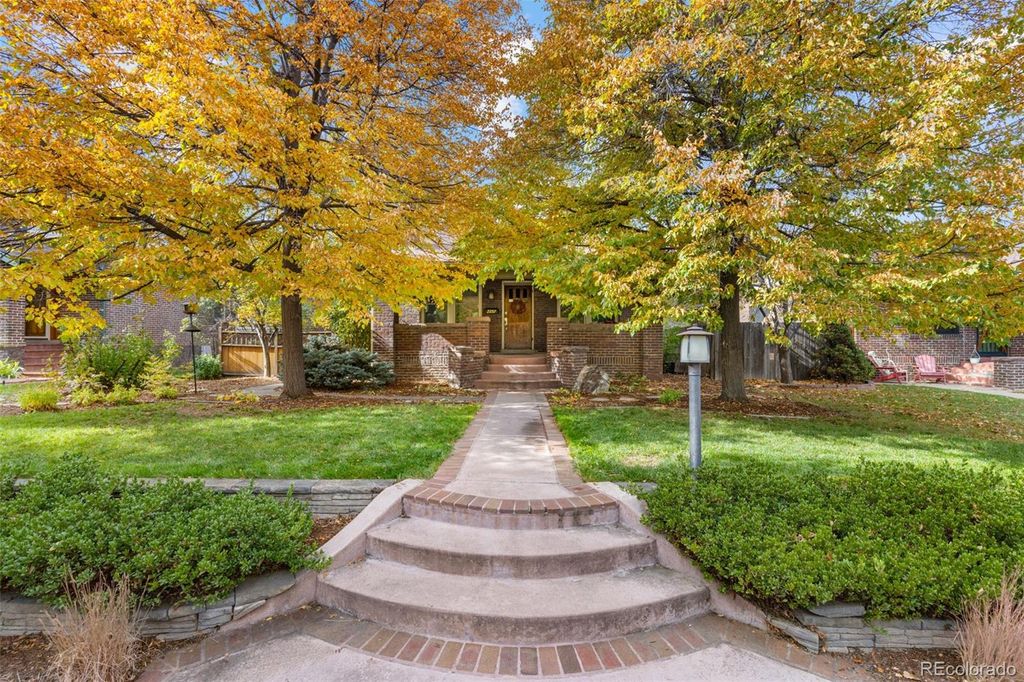 Photo of 2257 Ivanhoe Street, Denver, CO 80207 (MLS # 4908552)
