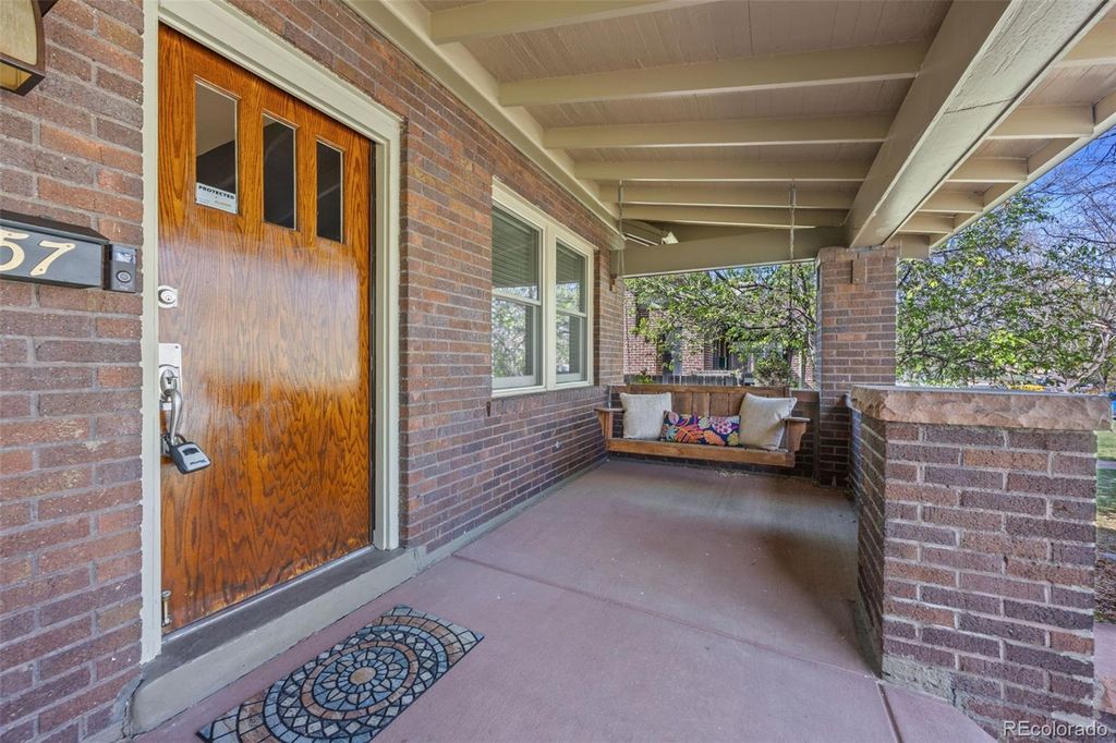 Photo of 2257 Ivanhoe Street, Denver, CO 80207 (MLS # 4908552)