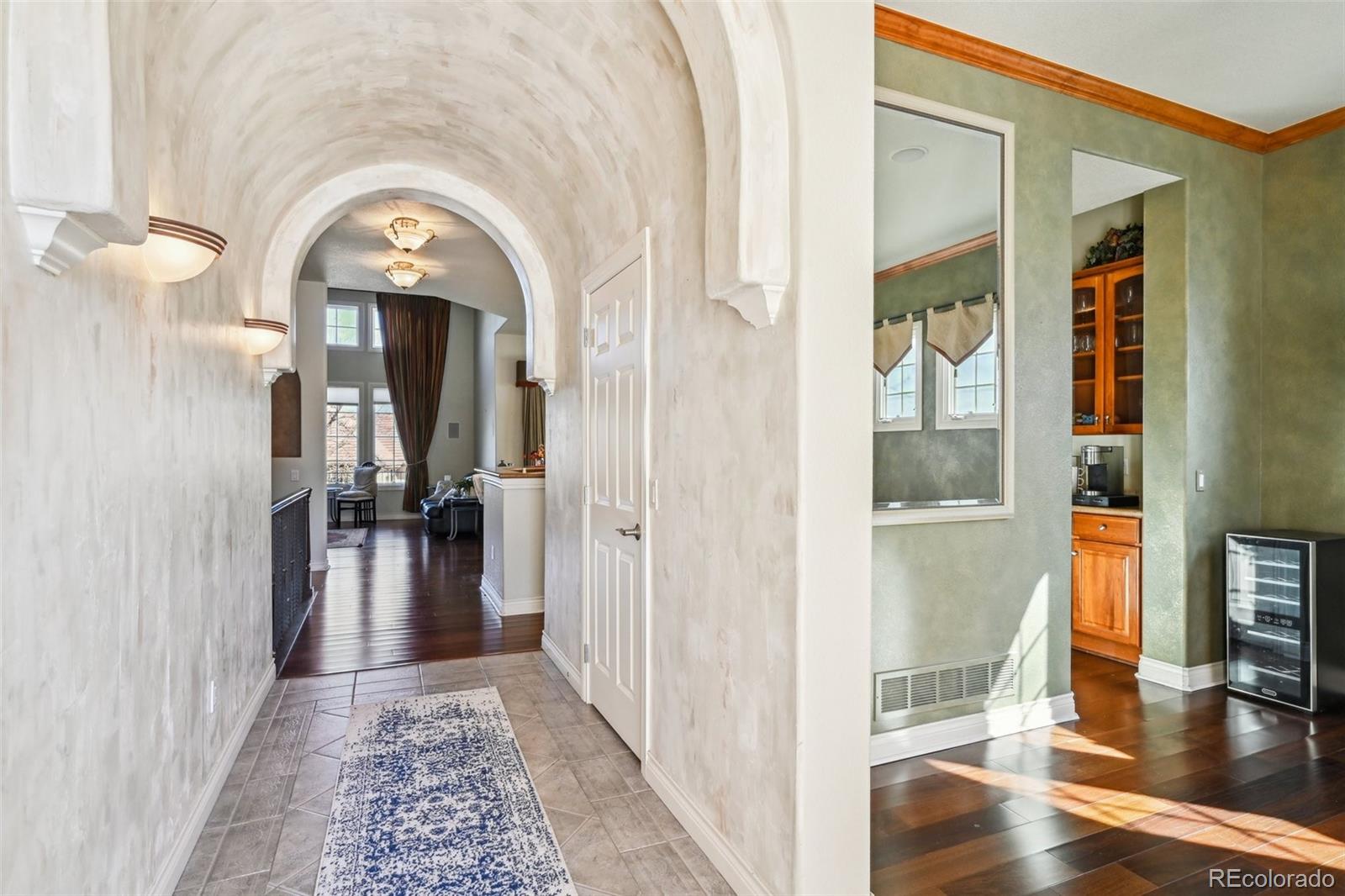 13901 E Saratoga Place