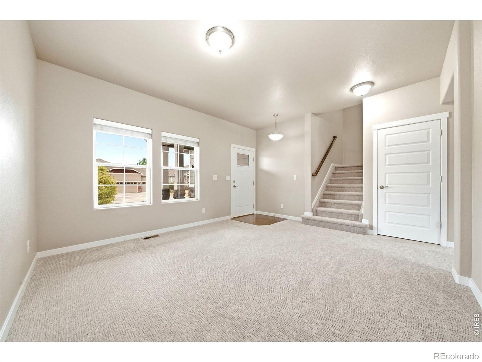 1594 Monterey Valley Parkway