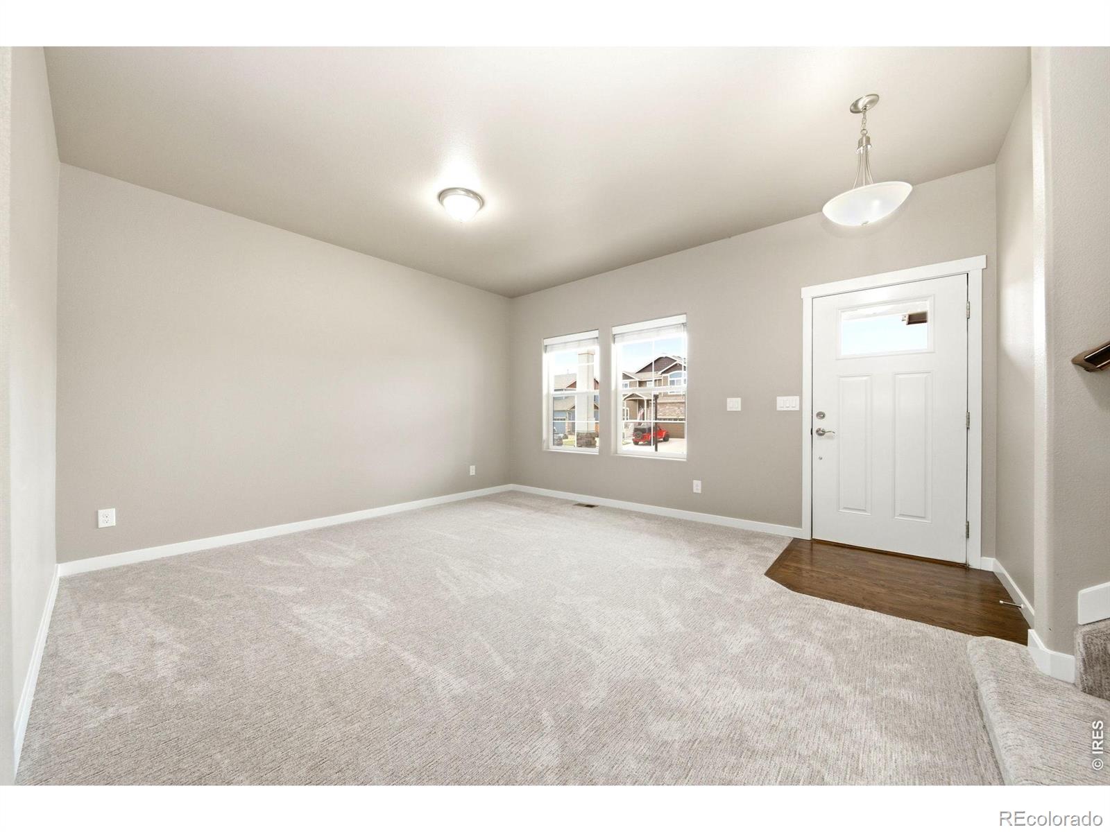 1594 Monterey Valley Parkway