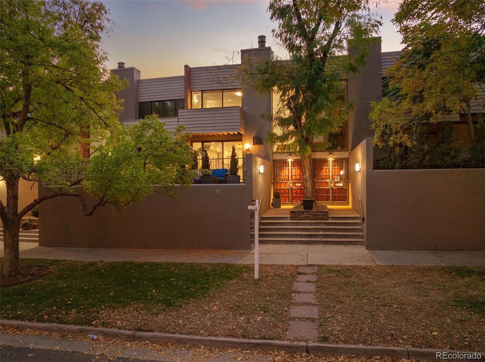 483 Columbine Street