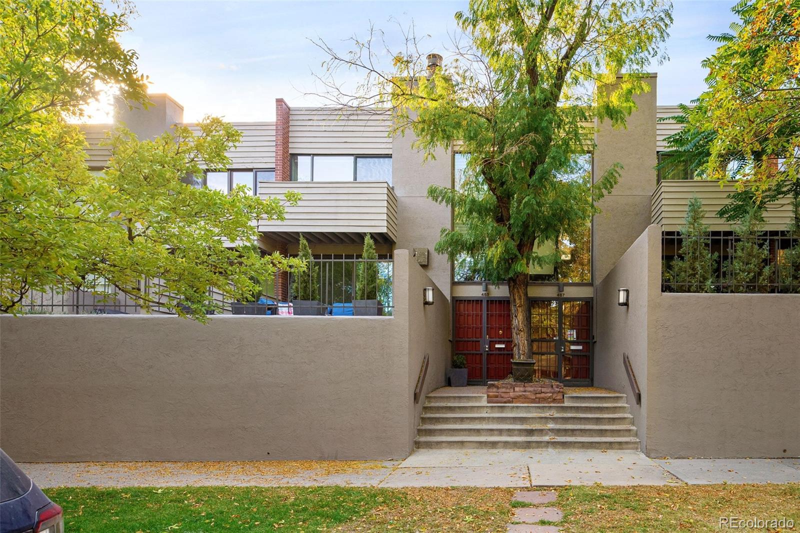 483 Columbine Street