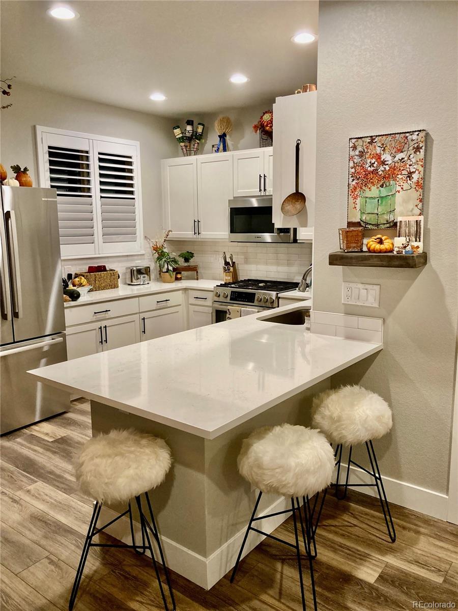 1025 S Gilbert Street E