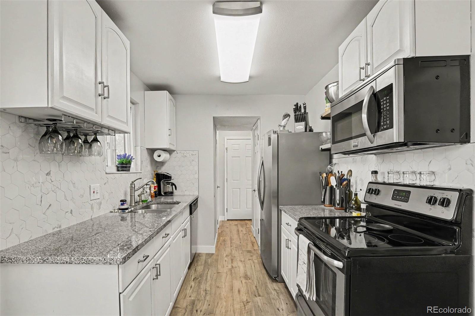 1247 W 135th Place