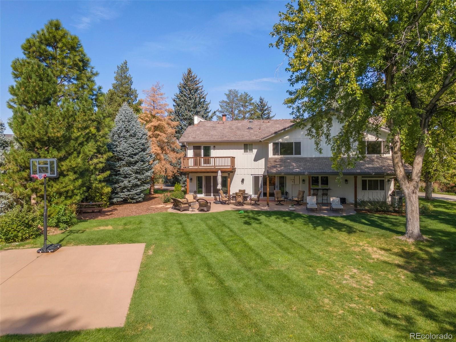 560 Front Range Road