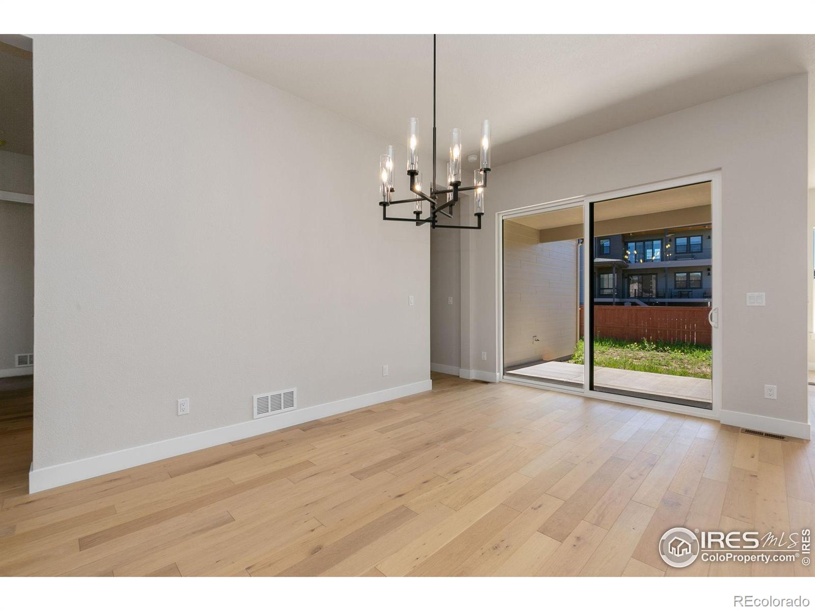 1719 Branching Canopy Drive
