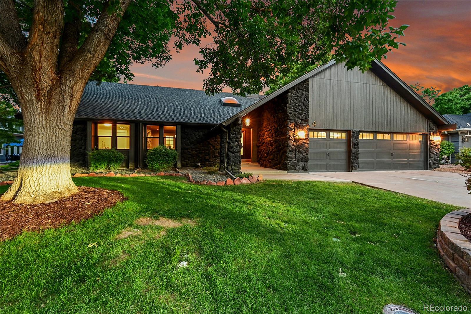 4 Village Court