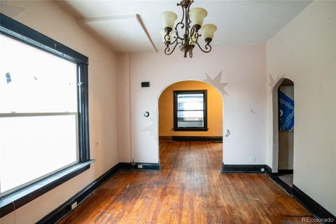 Photo of 662 S Logan Street, Denver, CO 80209 (MLS # 9849776)