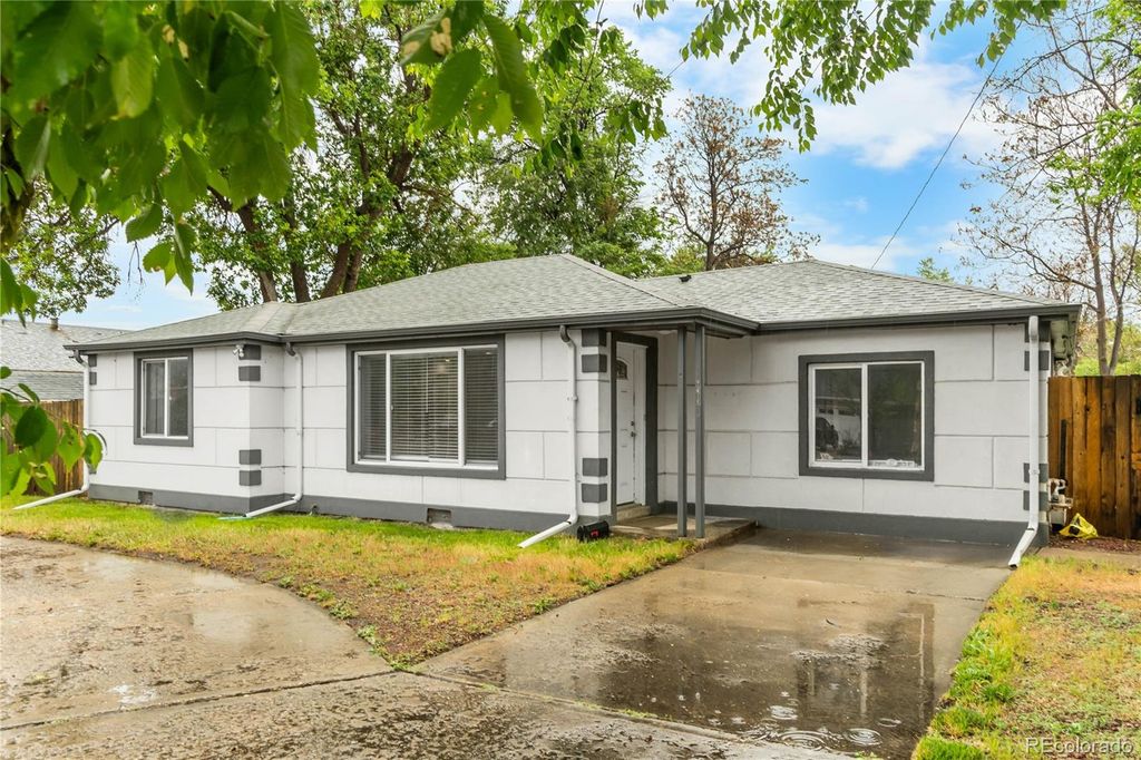 Photo of 7010 W 44th Avenue, Wheat Ridge, CO 80033 (MLS # 4057845)