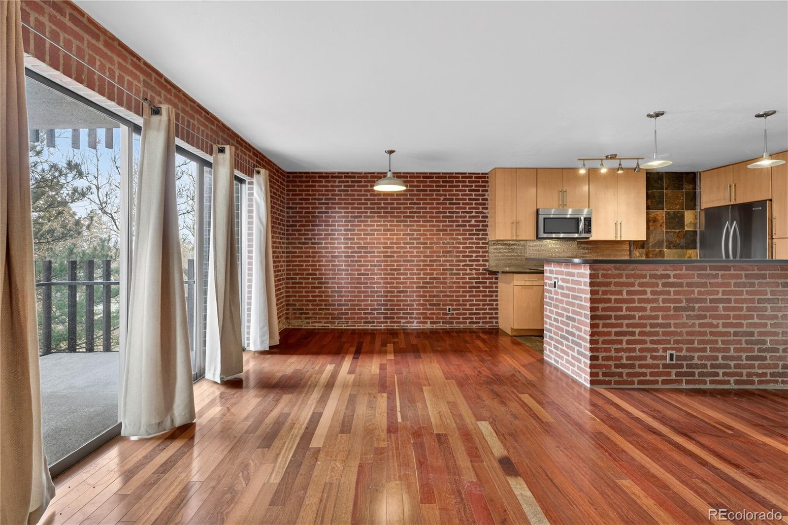 460 S Marion Parkway 505