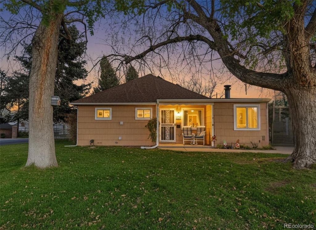 Photo of 4800 S Fox Street, Englewood, CO 80110 (MLS # 7047392)