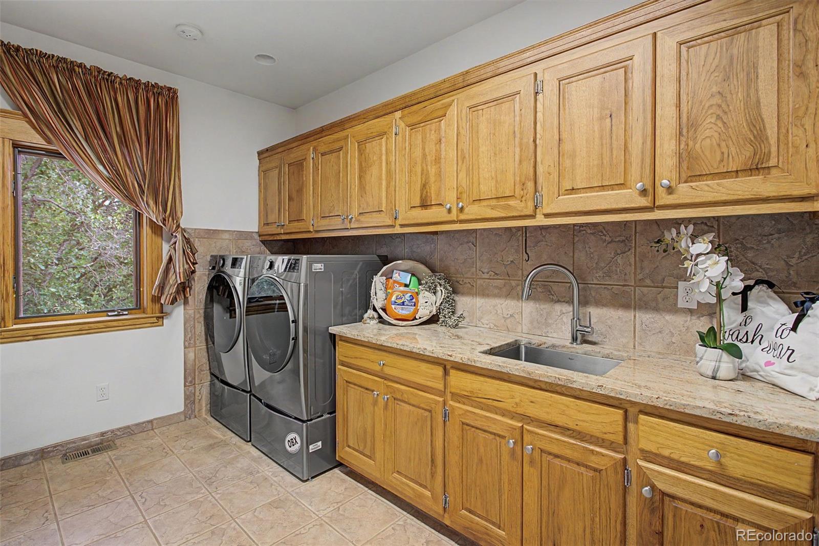 17260 Fairplay Dr, Monument, CO, 80132, USA, 4 Bedrooms Bedrooms, ,3 BathroomsBathrooms,Residential,Active,17260 Fairplay Dr,5044552