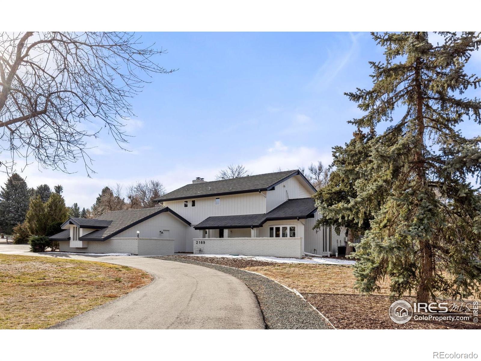 2189 Stonehenge Circle