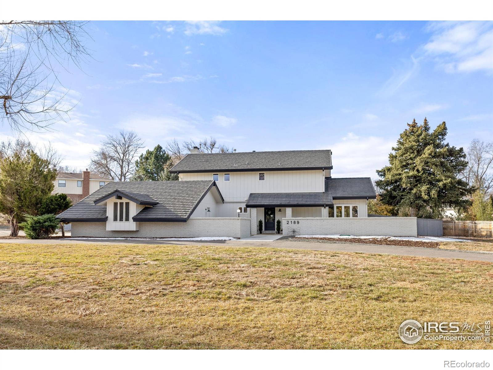 2189 Stonehenge Circle