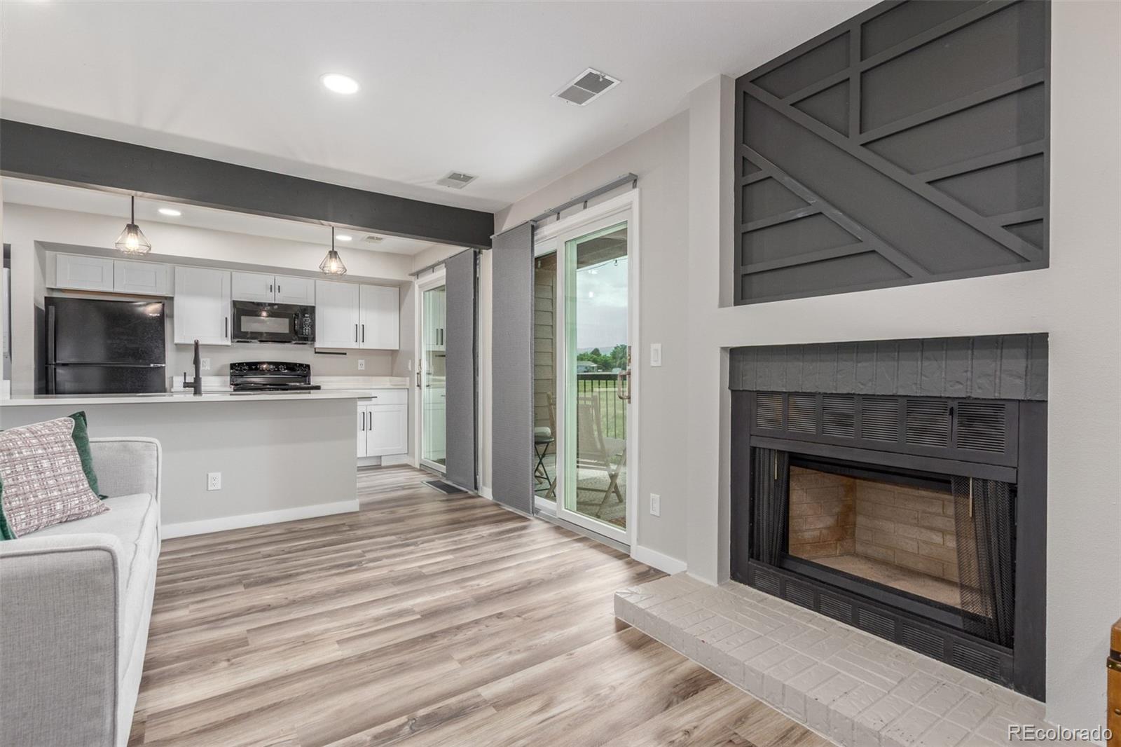 4899 S Dudley Street 14F