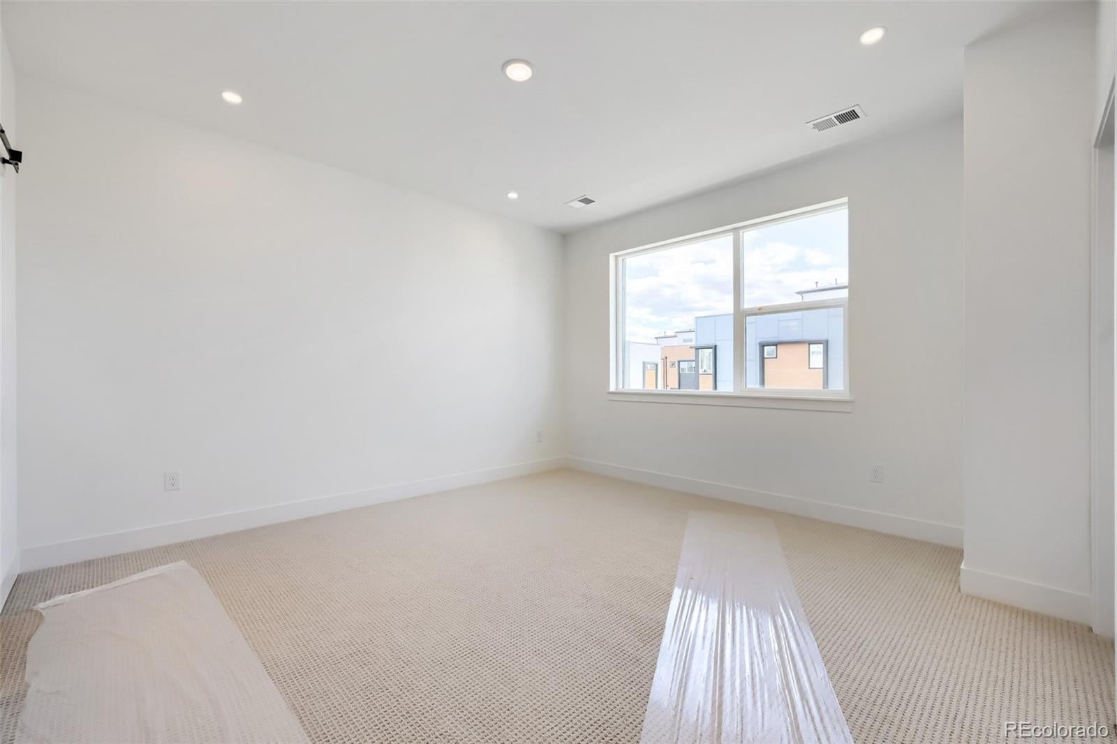 2561 Emiline Way