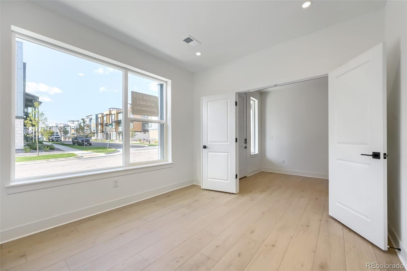 2561 Emiline Way