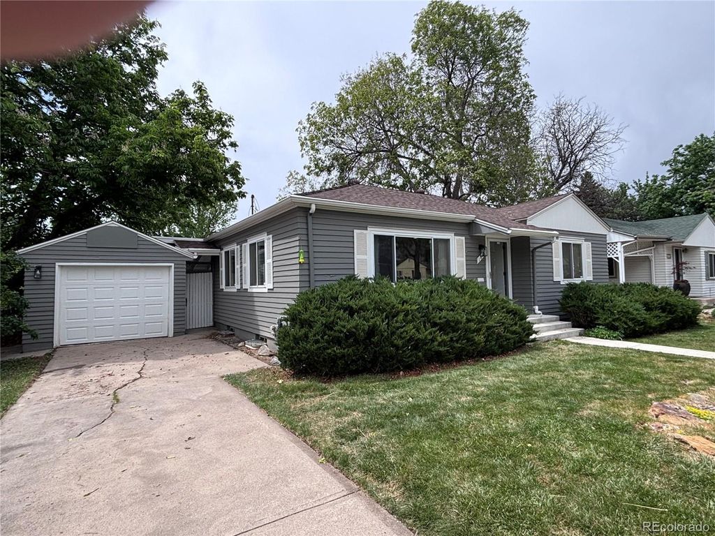 Photo of 1843 S Fairfax Street, Denver, CO 80222 (MLS # 9305618)
