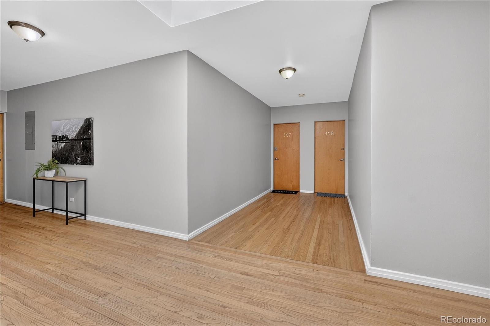 1101 Bellaire Street 307