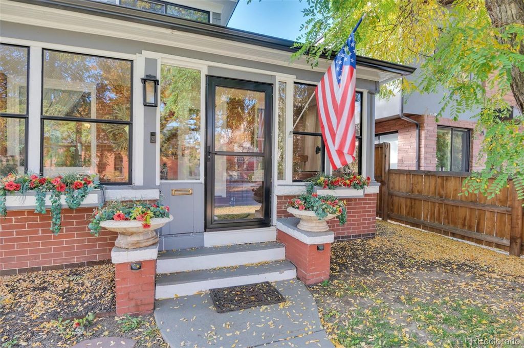 Photo of 517 Josephine Street, Denver, CO 80206 (MLS # 2753687)