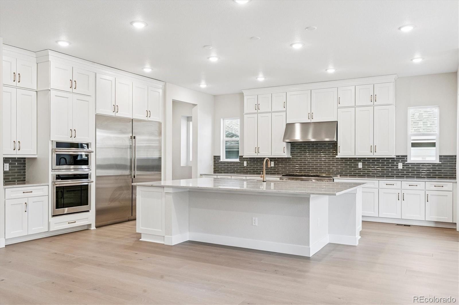 1276 Oleander Street