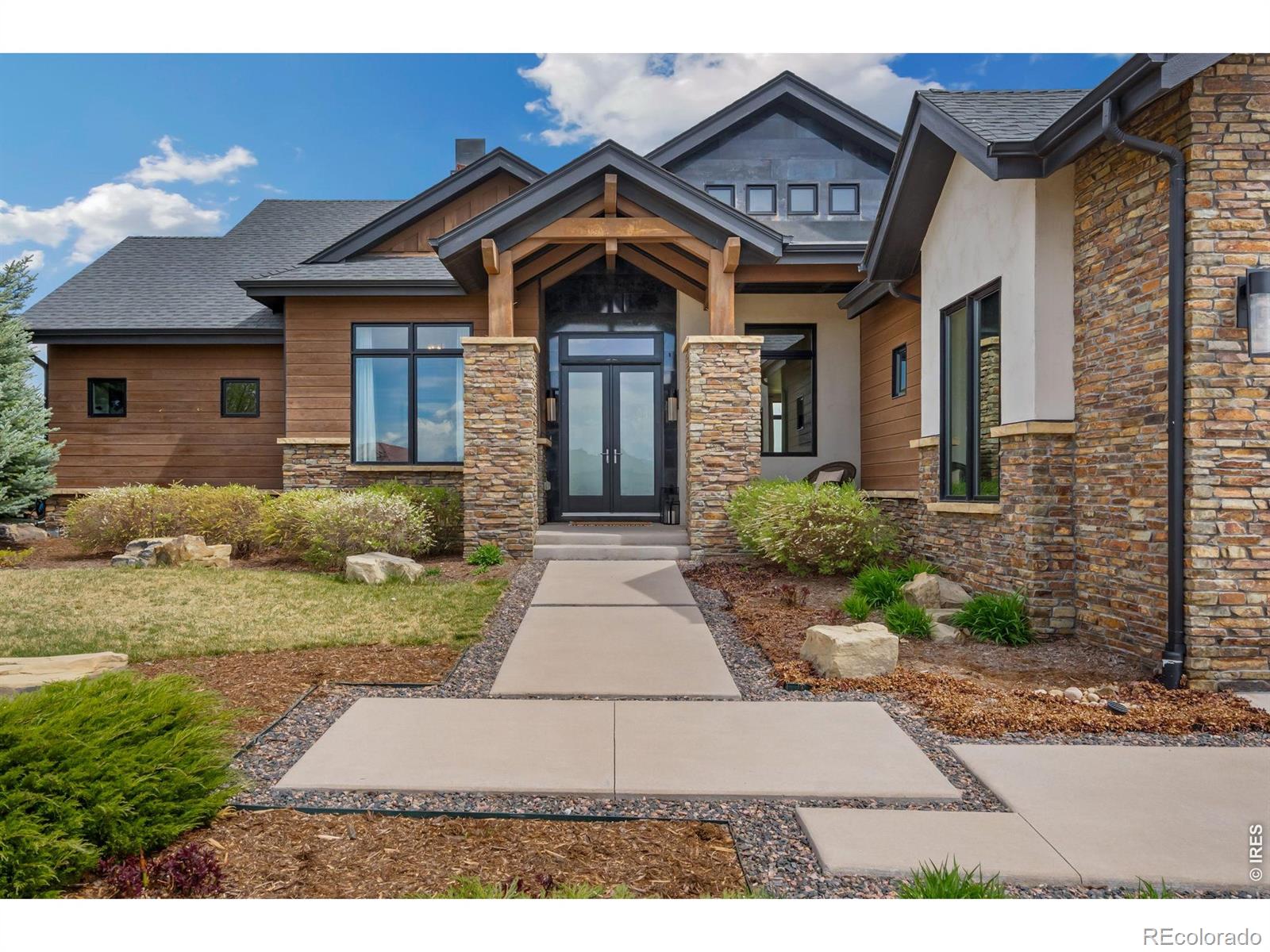 3922 Ridgeline Drive