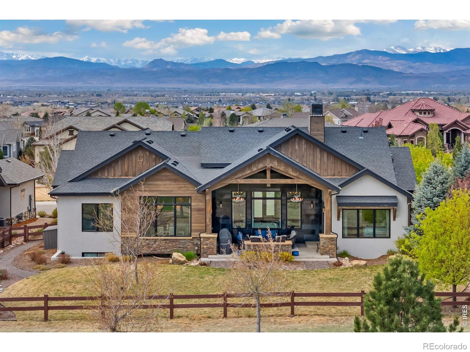 3922 Ridgeline Drive