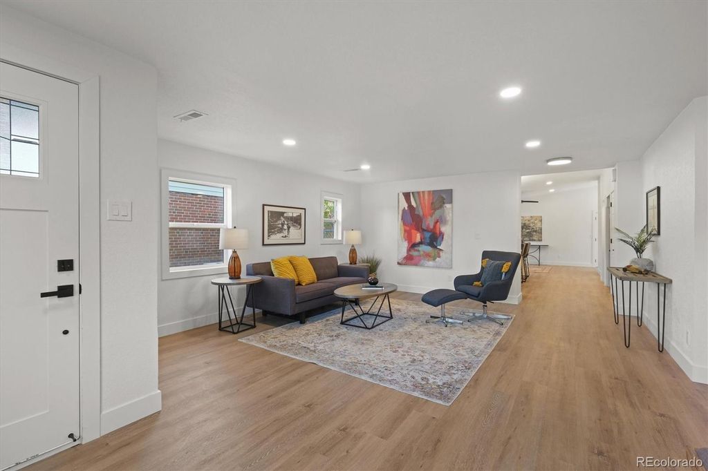 Photo of 3025 Ivanhoe Street, Denver, CO 80207 (MLS # 3226895)