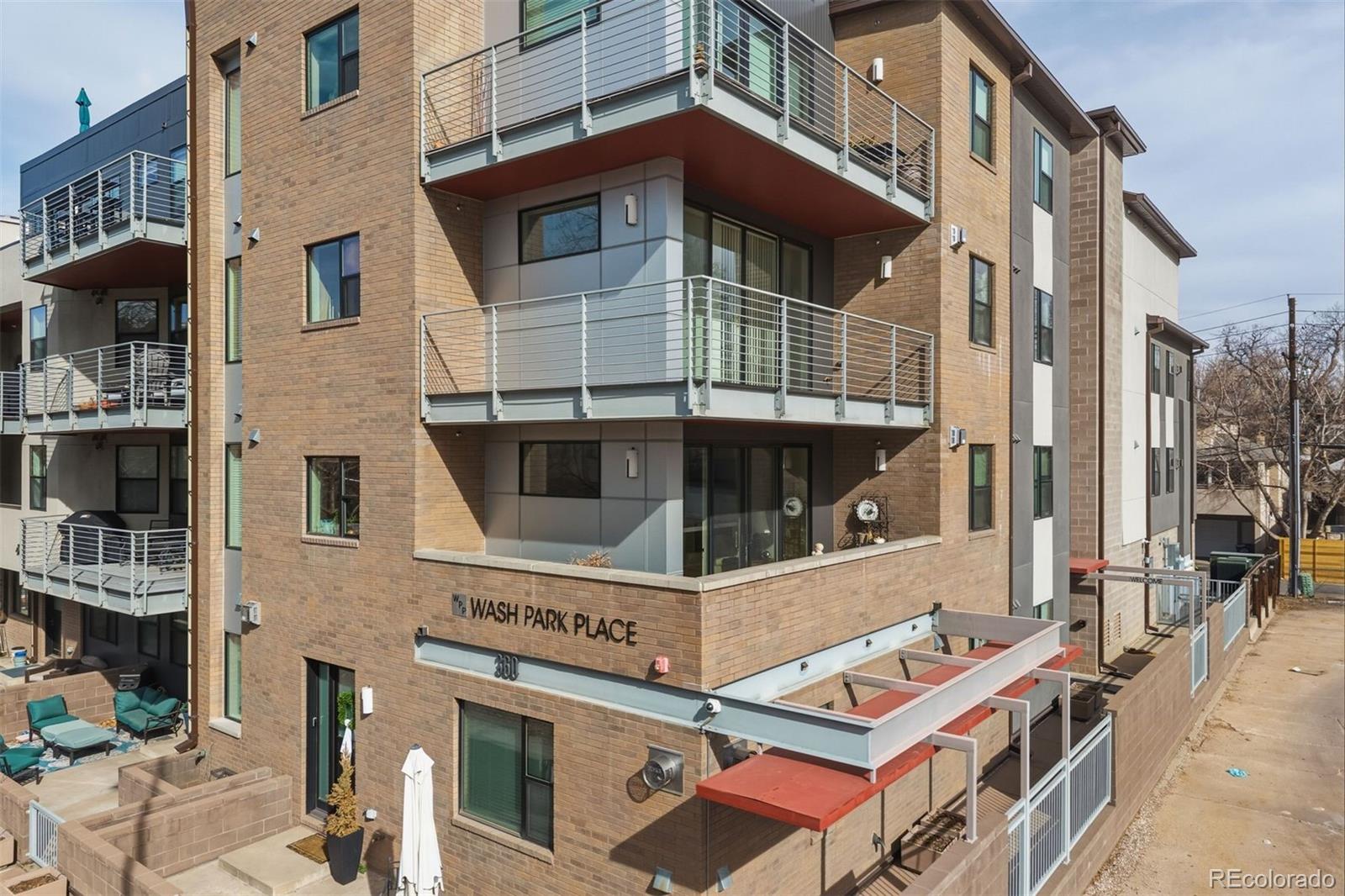 360 S Lafayette Street 301