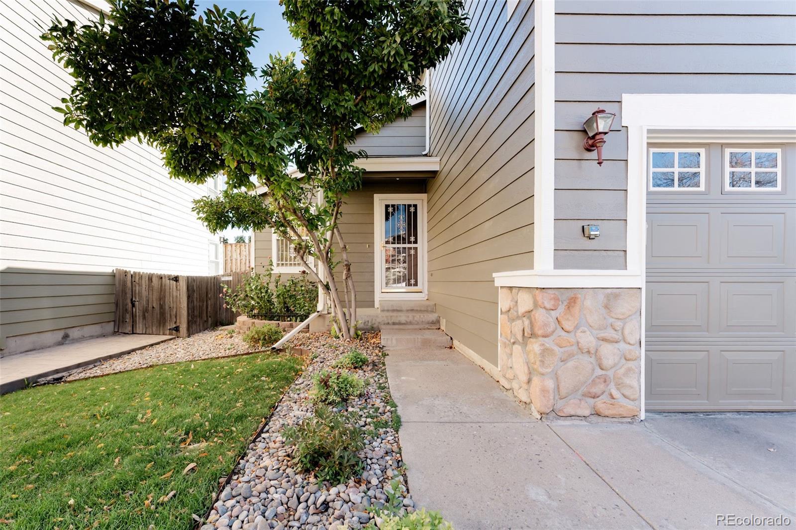 3873 W Kenyon Avenue