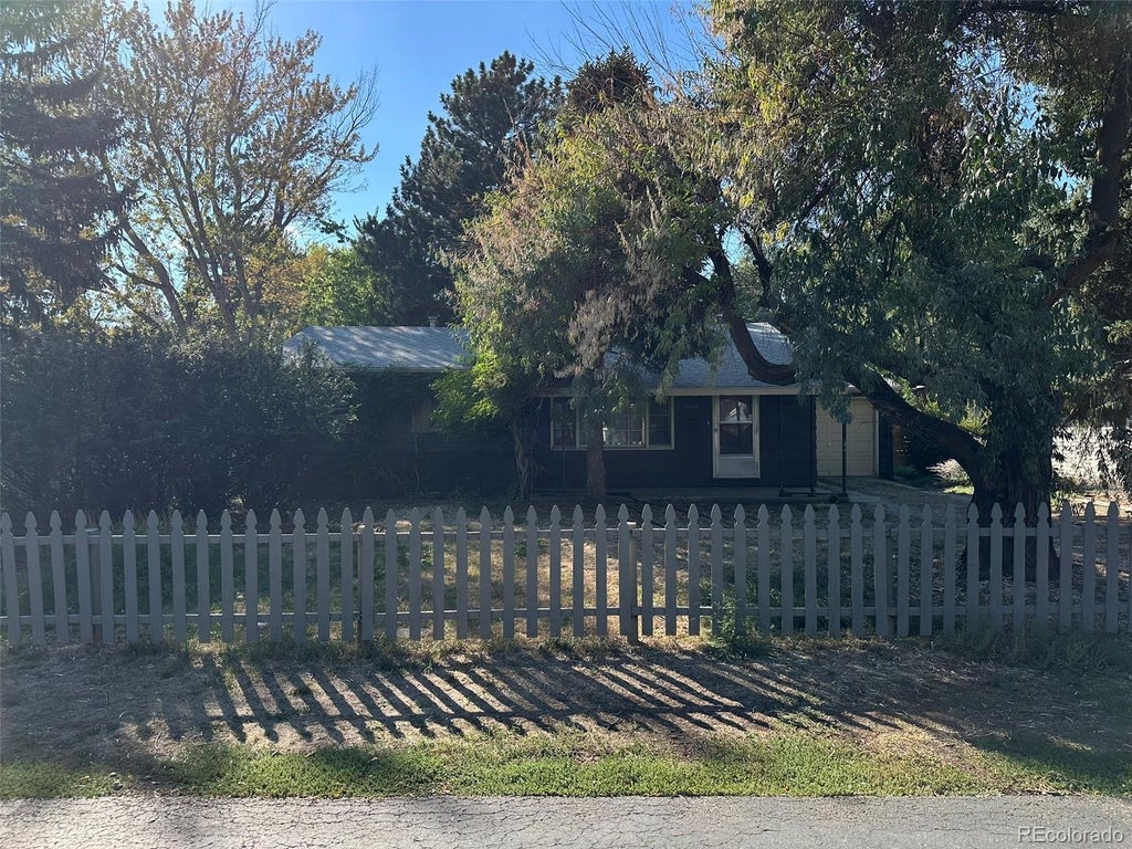 Photo of 1685 Quay Street, Lakewood, CO 80214 (MLS # 5968703)