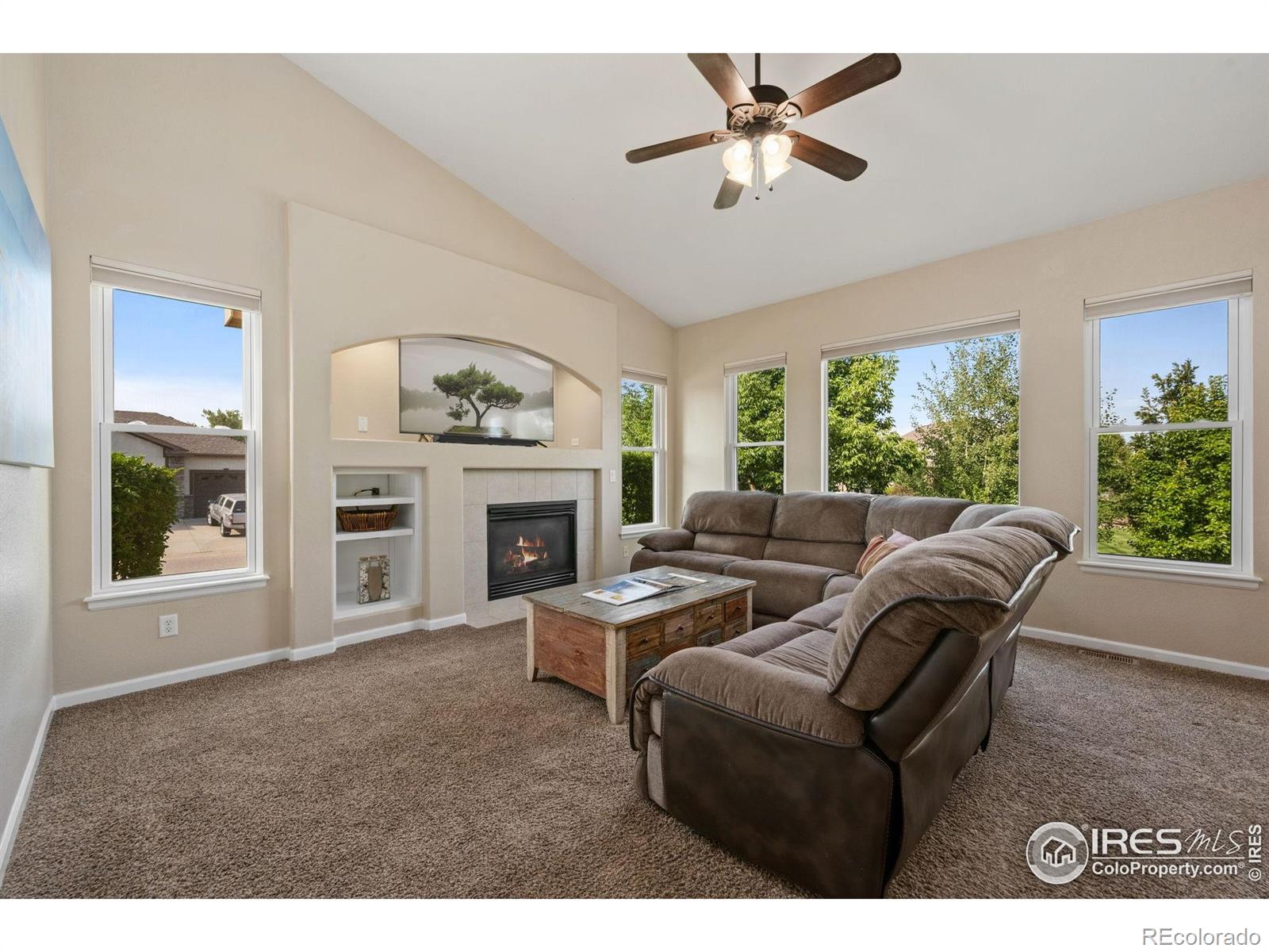 6580 Clearwater Drive